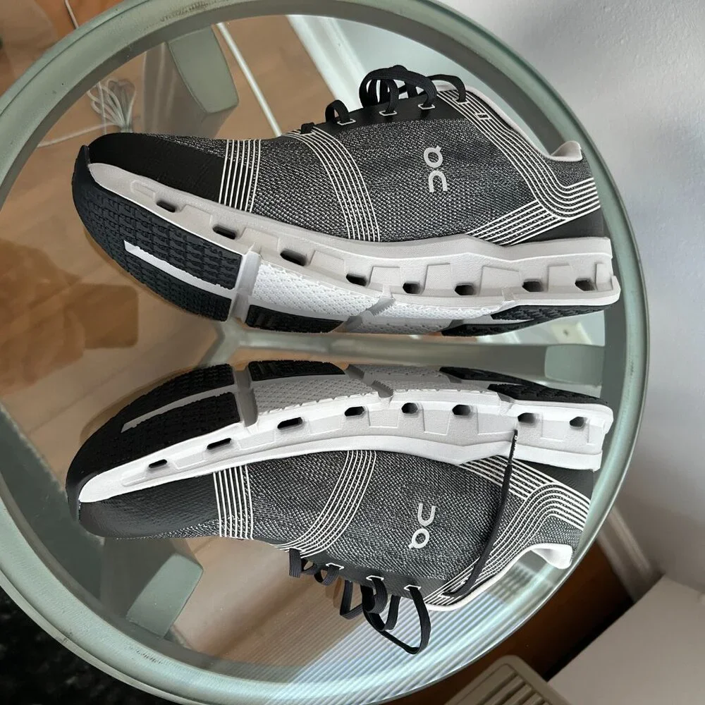 ON RUNNING Men's Cloudgo Road-Running Shoes - Picture 2 of 5